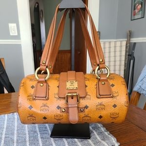 EUC Authentic MCM 2 Tone Visetos Barrel Bag